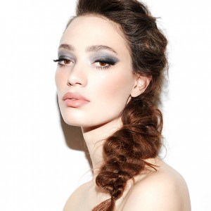 L'oreal Paris, Extravaganza, Robin Black, Beauty Is Boring, Sophie Koella, Bobby Eliot, smoky eye, silver eye, nude lip