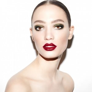 L'oreal Paris, Extravaganza, Robin Black, Beauty Is Boring, Sophie Koella, Bobby Eliot, green eye, red lip